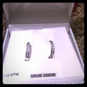 Sterling silver earrings with diamonds